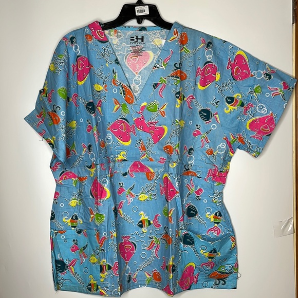 NWT Beverly Hills Uniforms Scrubs 3X PLUS SIZE - Colorful Fish - Picture 1 of 8